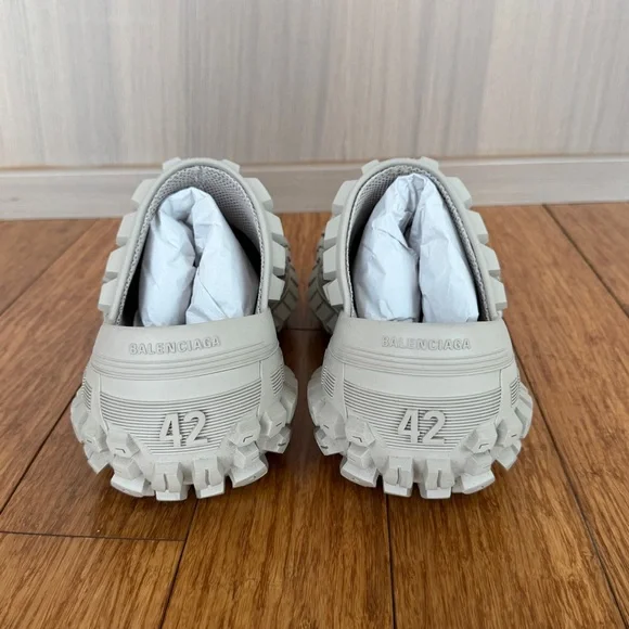 Balenciaga Defender Bouncer Rubber Clog, Monocolor Beige, IT42 / US9 - Picture 4 of 9